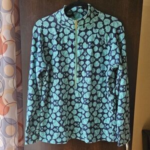 Crown & Ivy Quarter Zip Shell Print Top in Blue and Green